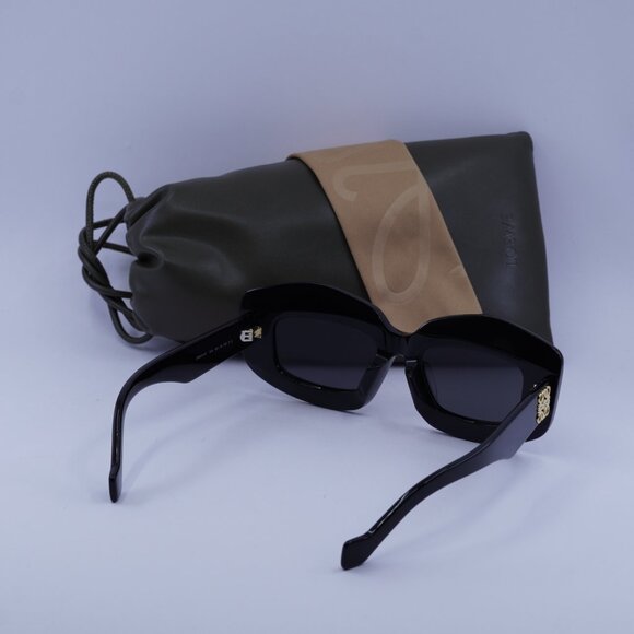 Loewe LW40114F 01A Cat Eye Sunglasses – Shiny Black\Smoke - Picture 4 of 10